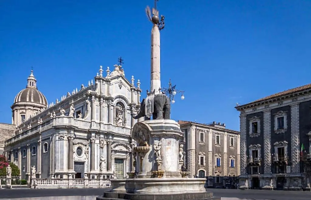 Casa Vacanza Nina 17 Aeroporto di Catania Fontana Rossa Italia